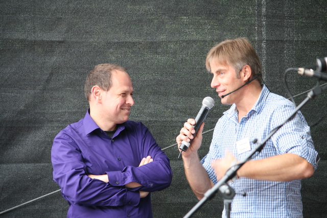 gal/2010/2010 Saitentwist Essen Original Moderation und Kinderbuehne 11.09/2010 Saitentwist 11.09. Moderation Essen Original HIrschlandplat 083.jpg